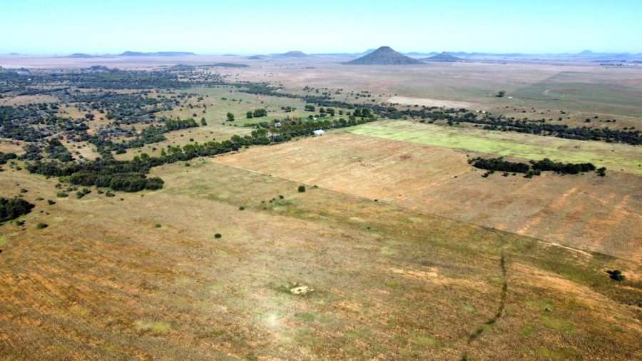 3 Bedroom Property for Sale in Bloemfontein Rural Free State